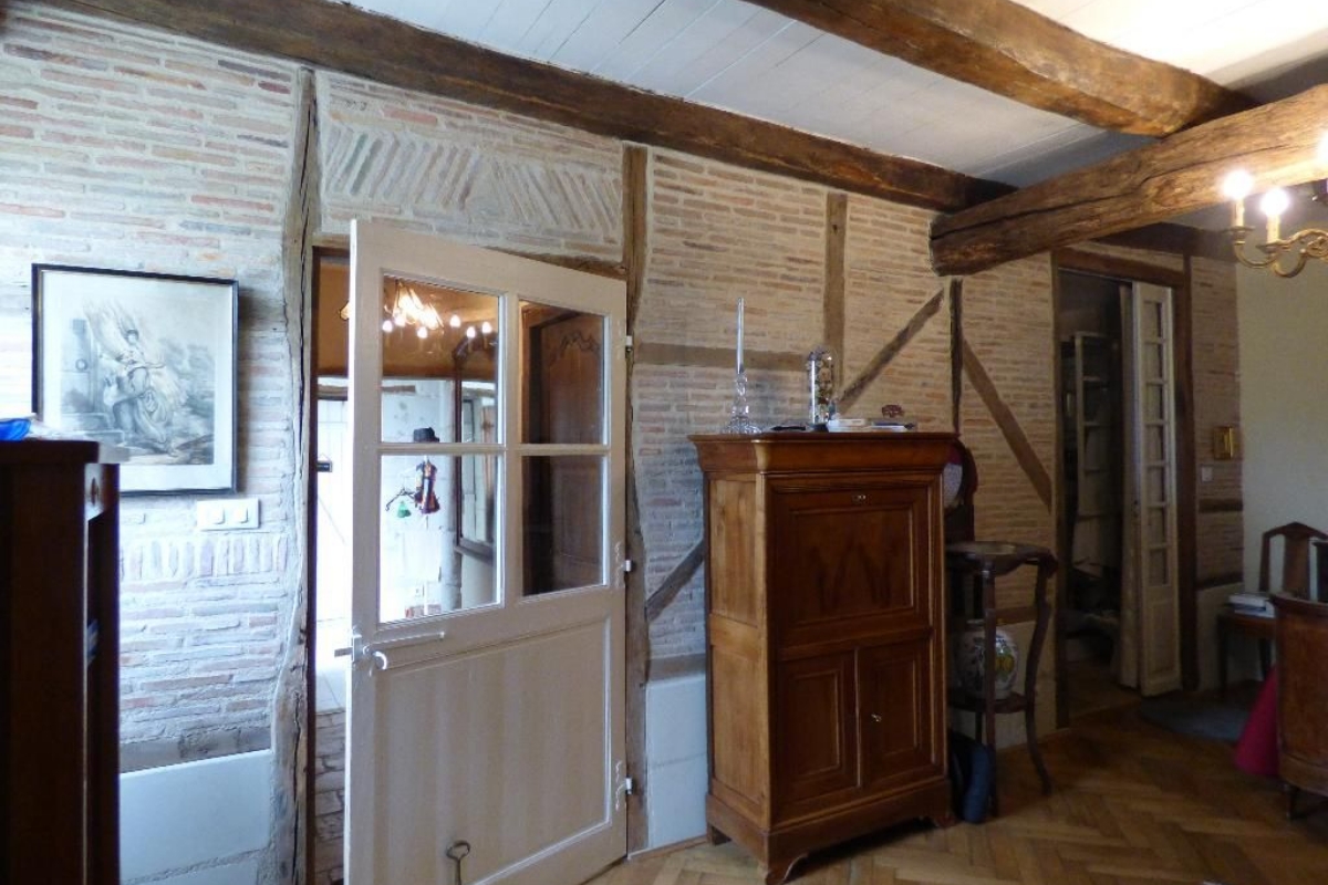 Sarl Chainet Couvreur Lencloitre Amenagement Interieur Et Exterieur 3